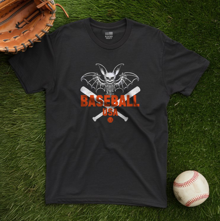 Baseball Fan | Halloween Bat | Unisex Tshirt